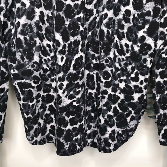 SOLD Witchery Animal Print Crew Neck Top XS - Picture 10 of 12